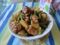 土豆豆角焖鸡块的做法