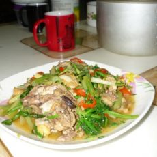 芹菜炒鸡的做法 芹菜炒鸡的做法