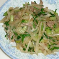萝卜炒肉的做法 萝卜炒肉的做法