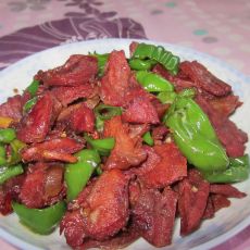 青椒炒牛肉的做法 青椒炒牛肉的做法