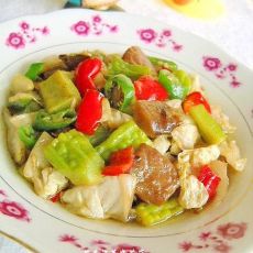 苦瓜泡菜烧花菇的做法 苦瓜泡菜烧花菇的做法