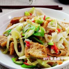 香辣大葱焖豆腐的做法 香辣大葱焖豆腐的做法