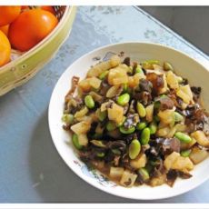 萝卜毛豆炒木耳的做法