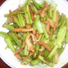 肉丝炒芹菜的做法