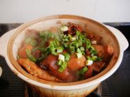 羊肉芋仔煲的做法