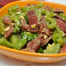 苦瓜牛肉滑蛋的做法 苦瓜牛肉滑蛋的做法