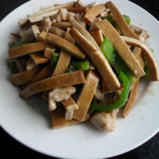青椒肉丝炒香干的做法