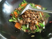小炒羊肉的做法