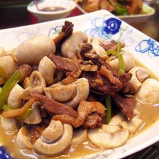 鸭肉炒口蘑的做法 鸭肉炒口蘑的做法