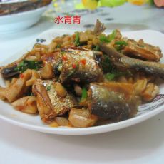 萝卜干炒腊鱼的做法 萝卜干炒腊鱼的做法