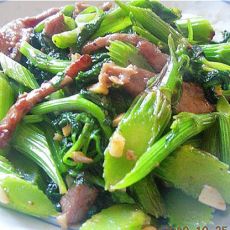芹菜炒猪肉的做法 芹菜炒猪肉的做法
