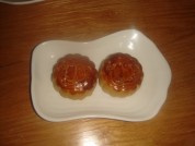 莲蓉蛋黄月饼的做法