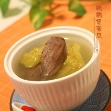 鹌鹑煲苦瓜的做法 鹌鹑煲苦瓜的做法