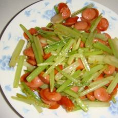 火腿炒芹菜的做法 火腿炒芹菜的做法