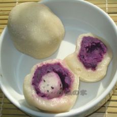 紫薯火龙果雪梅娘的做法 紫薯火龙果雪梅娘的做法