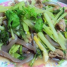 芹菜魔芋的做法 芹菜魔芋的做法