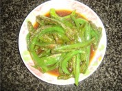油爆尖椒的做法