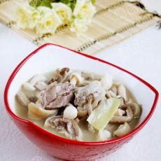 双菇羊肉煲的做法