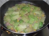 青萝卜炒肉末的做法
