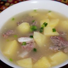 土豆排骨汤的做法 土豆排骨汤的做法
