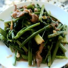 剩肉炒芹菜的做法 剩肉炒芹菜的做法