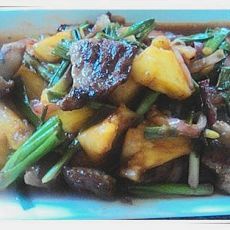 甜酸菠萝猪颈肉的做法 甜酸菠萝猪颈肉的做法
