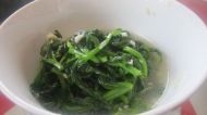 炒芹菜叶的做法