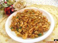 补钙佳品--油爆小河虾的做法