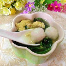 菠菜鸡蛋鱼丸汤的做法
