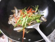 芫爆蛏子的做法