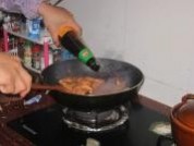 尖椒爆河虾的做法