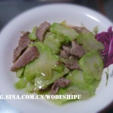 西兰花茎炒肉片的做法