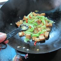 白菜煮豆腐的做法
