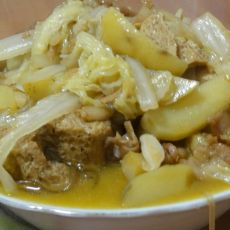 土豆炖白菜的做法 土豆炖白菜的做法