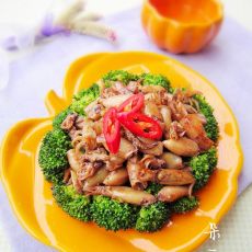 西兰花炒乌贼干的做法 西兰花炒乌贼干的做法