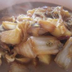 白菜土豆炖粉条的做法 白菜土豆炖粉条的做法