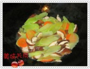 鲜蘑扒莴笋的做法