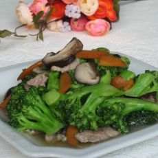 香菇肉片炒西兰花的做法 香菇肉片炒西兰花的做法