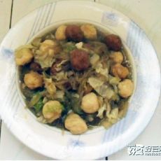 白菜丸子炖粉条的做法 白菜丸子炖粉条的做法