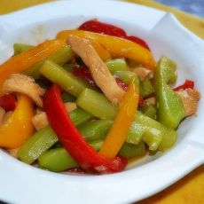 彩椒鸡条的做法 彩椒鸡条的做法