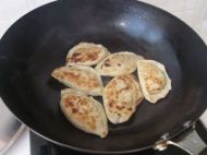 白菜胡萝卜肉馅合子的做法