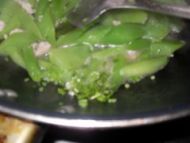 莴笋炒肉末的做法