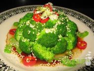 白灼西兰花的做法