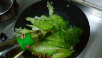 核桃蚝油生菜的做法