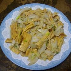 腐竹炒白菜的做法