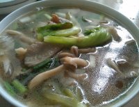 肉片菌汤的做法