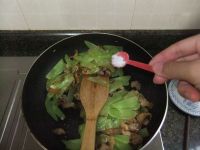 莴笋炒五花肉的做法
