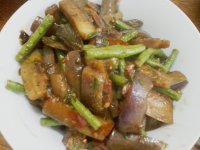 茄子烧豆角的做法