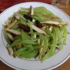 莴笋炒香干的做法 莴笋炒香干的做法