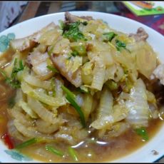 白菜回锅肉的做法 白菜回锅肉的做法